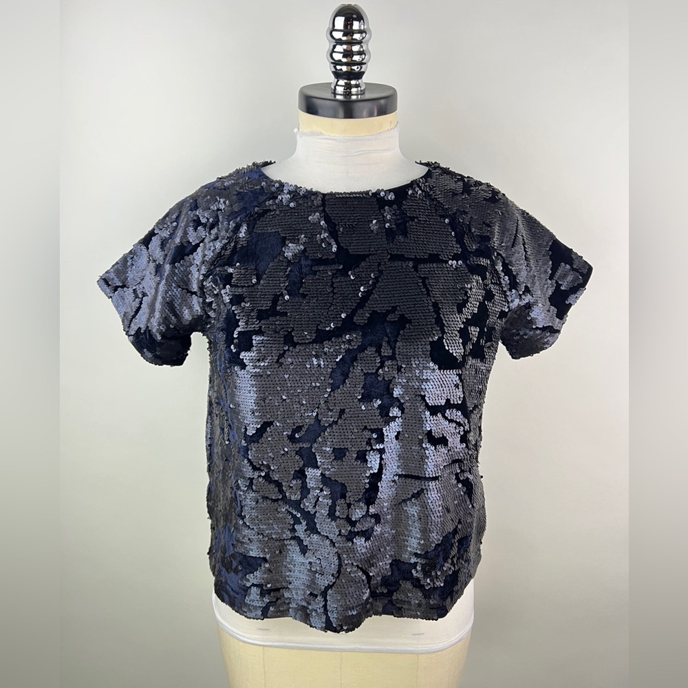 💚 3312. Navy Sequins Velvet Blouse